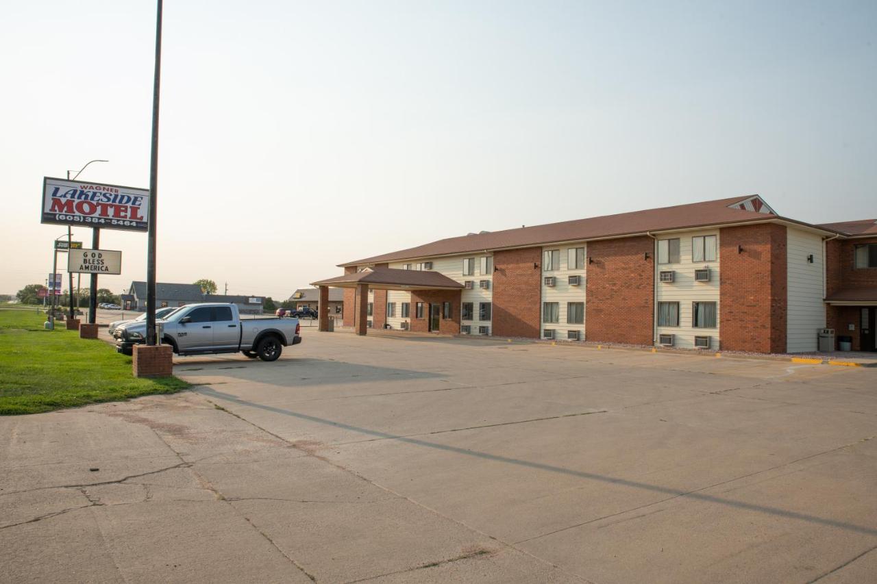 Wagner Lakeside Motel Exterior photo